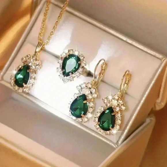Women's 4-Piece Green Drip Shaped Rhinestones Jewelry Set - Emerald Like - Picture 14 of 14